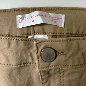 No Boundaries Size 17 Pants - New Without Tags